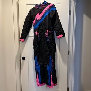 Gently used tipsy elves snowsuit. Size small, 4-6